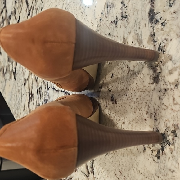 Banana Republic Open Toe Heels 10 - Picture 4 of 12